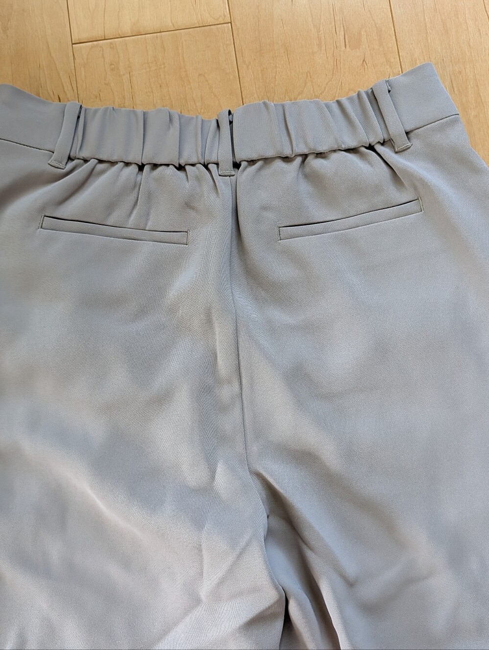 Quince Wide-Leg Pleated Trousers in Beige - Picture 8 of 9